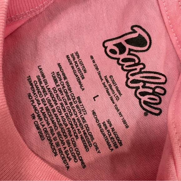 🎀 Barbie Life 🎀 Malibu Barbie 🌟T-shirt Size large NEW! - Picture 12 of 15